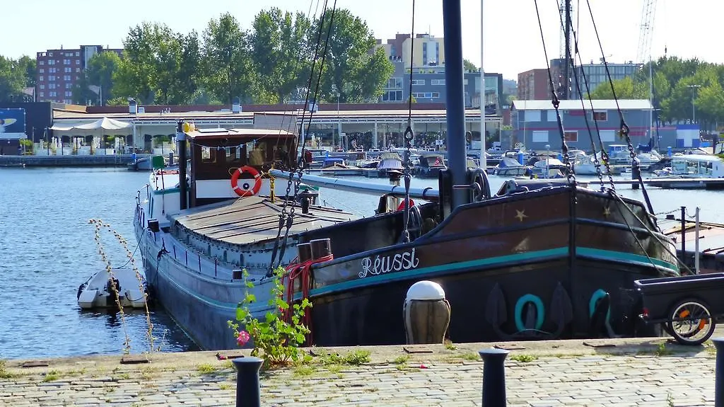 Houseboat Reussi Bed & Breakfast Amsterdam
